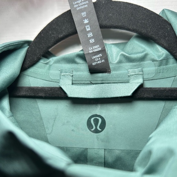 Lululemon Men’s Waterproof Full-Zip Rain Jacket-Medium Forest Green/Small - Picture 14 of 15